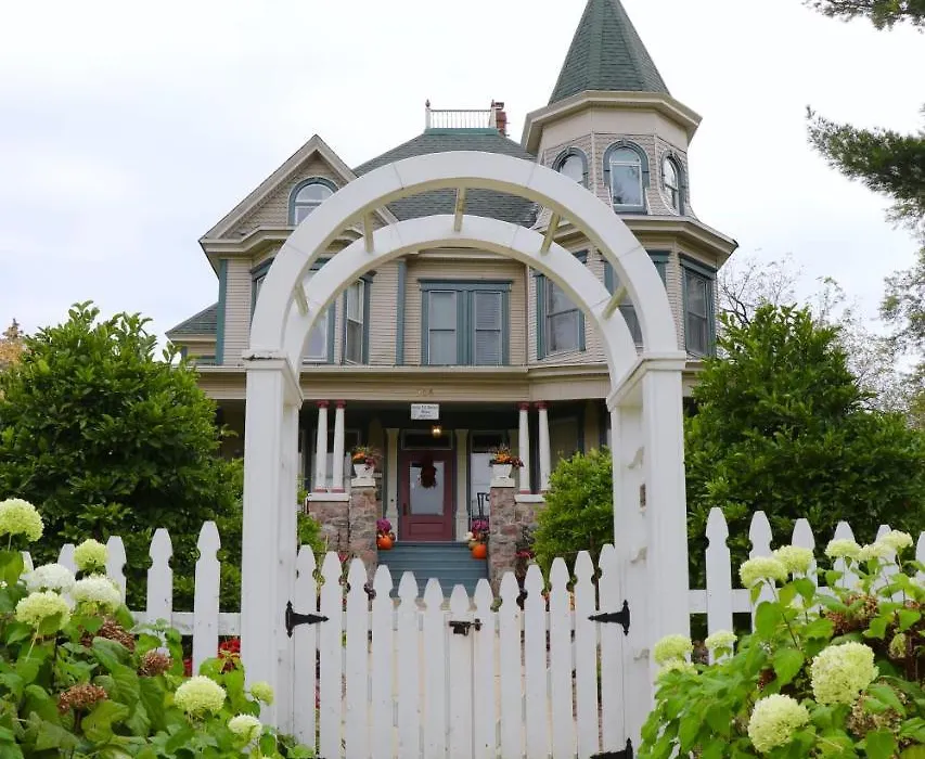 Cherry Tree Inn B&B-1